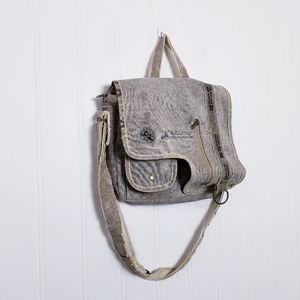 The Real Deal Iguape Messenger Bag